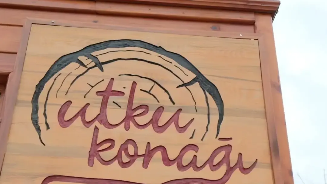 Konağın oyma ahşap tabelası